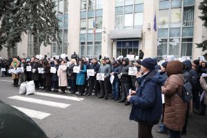 Finalul campaniei „Plătește tu!”: MAN aduce sute de facturi la Guvern și insistă pe revizuirea tarifelor la resursele energetice