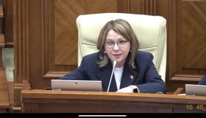Анжела Кутасевич подняла вопрос о беспризорных детях: «Ситуация на местах серьезная»