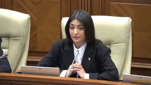 Deputații MAN propun reglementarea clară a parcărilor publice, însă PAS refuză examinarea proiectului
