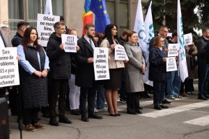 ,,Coridorul rușinii” în fața Guvernului: costurile cresc în toate domeniile, iar statul nu intervine