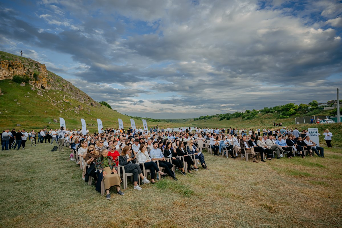 MANIFESTUL Mișcării Alternativa Națională 