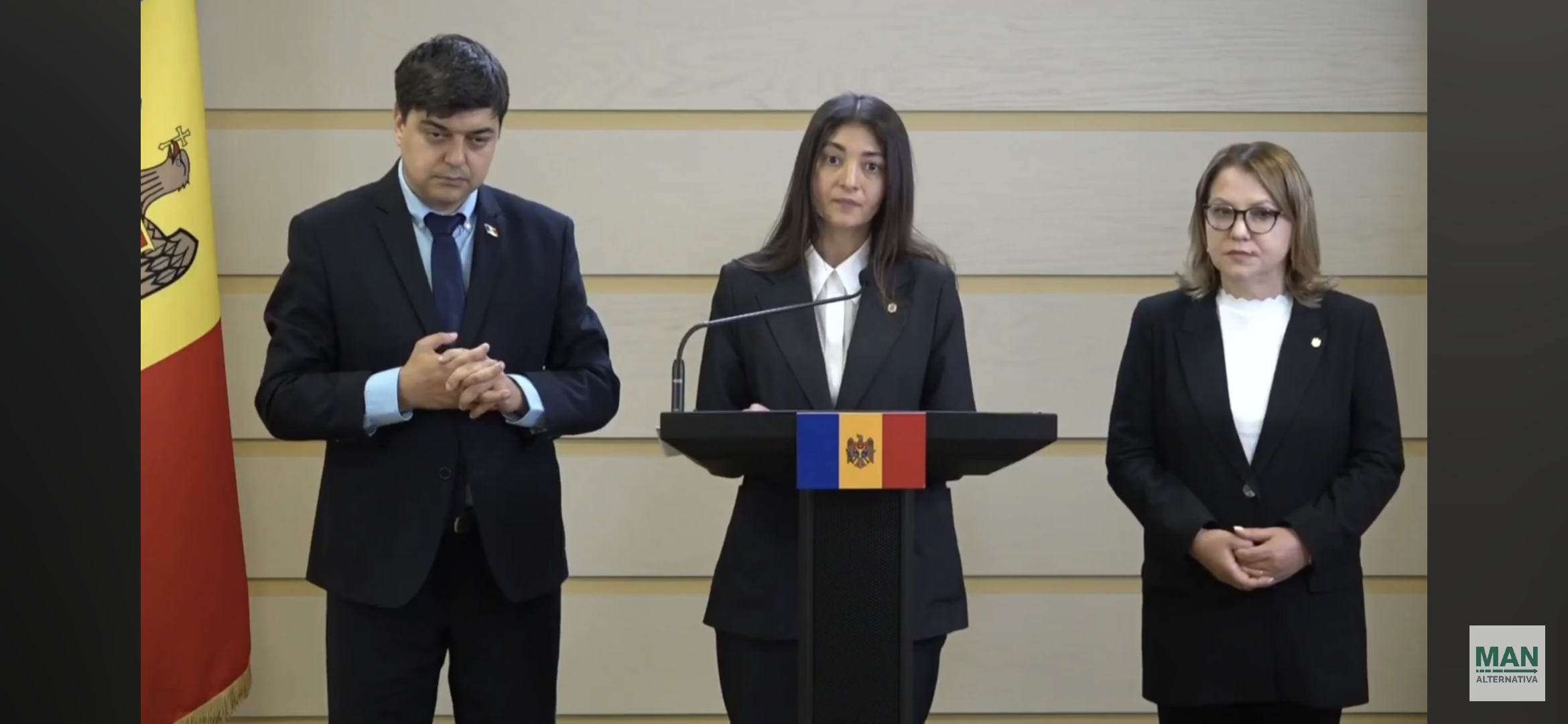 IMPORTANT: Inițiativa MAN privind referendumul pentru reforma APL a fost înregistrată în Parlament