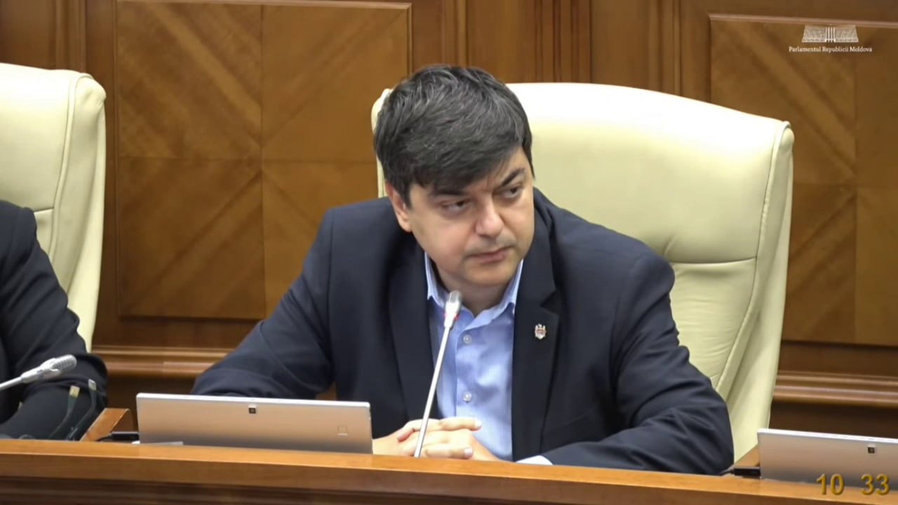 MAN a cerut explicații despre prețurile la energie. PAS a respins audierea ministrului